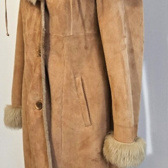 women's full length, lambskin coat with fur trim and shawl collar (size 12/med) - Picture 3 of 14